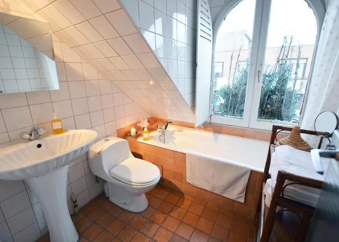 Charming Near Louvre Apartment *