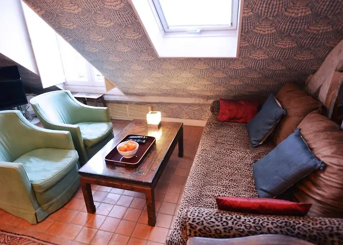Apartment Charming Near Louvre Paris