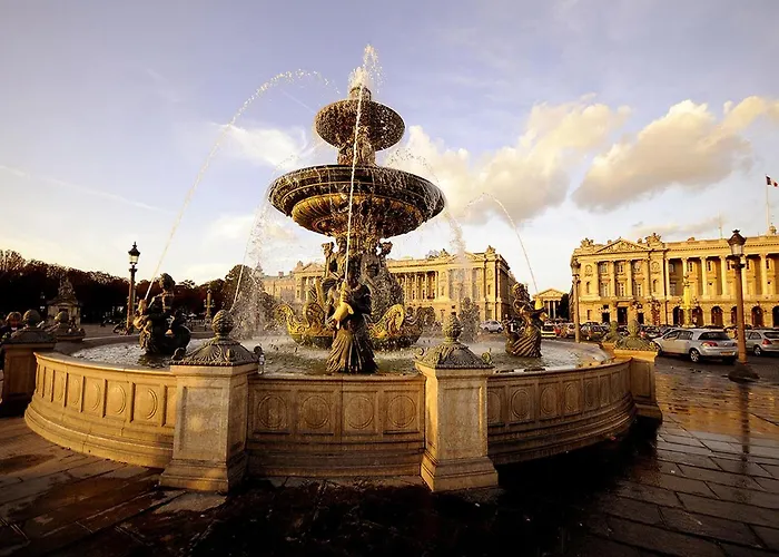 Charming Near Louvre パリ